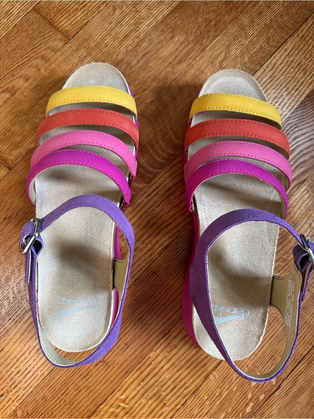 New Dansko Women's Multistrap multicolor Sandal. Comfortable and cute!
